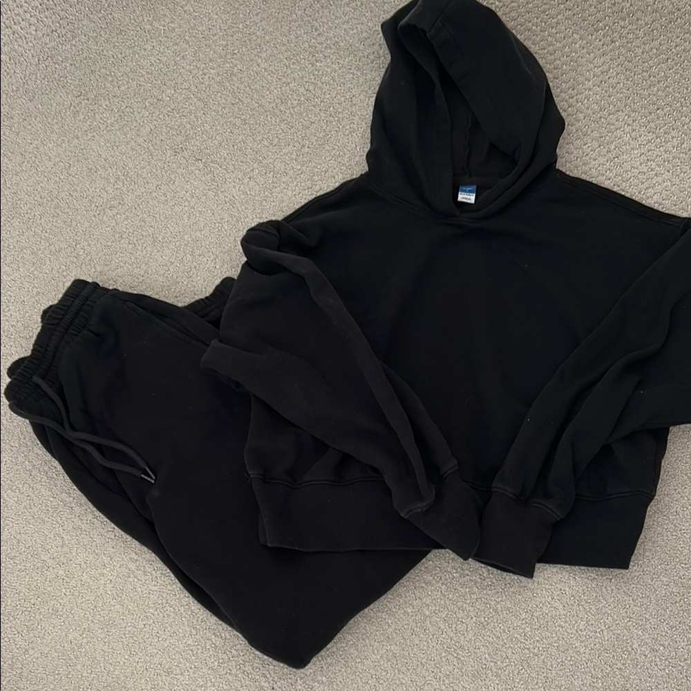 Women’s Old Navy Black Hoodie and Sweatpants Set